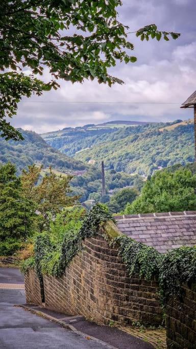 Chapel Cottage - Luxury Country Retreat Luddendenfoot Exterior photo